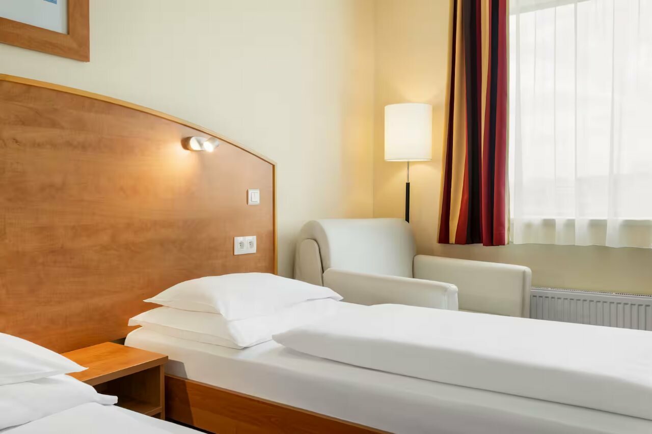 Фото Amedia Express Prag, Trademark Collection by Wyndham