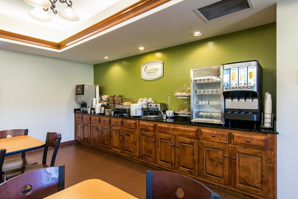 Фото Sleep Inn & Suites near Fort Gregg-Adams