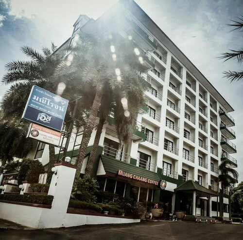 Гостиница Maneerote Hotel Surin в Сурине