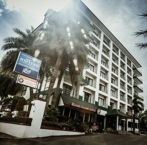 Гостиница Maneerote Hotel Surin в Сурине