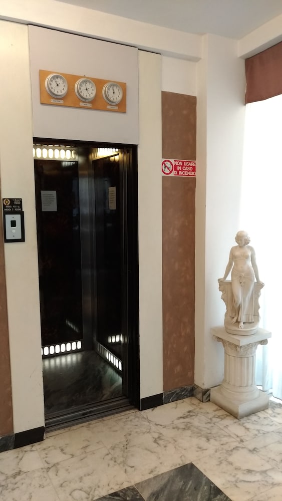 Фото Hotel Victoria