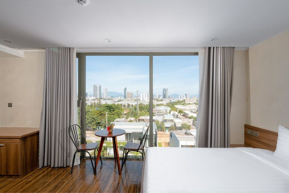 Фото Rose Sea Hotel & Apartment