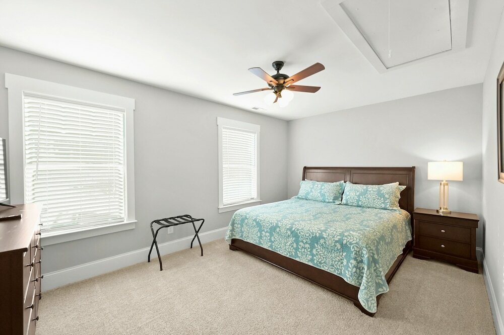 Фото Dock Days by Avantstay Swimming Platform, Dock