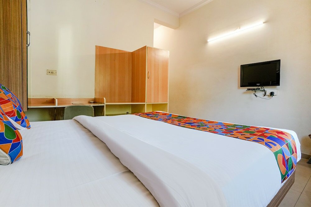 Фото Fabexpress Shanti Inn