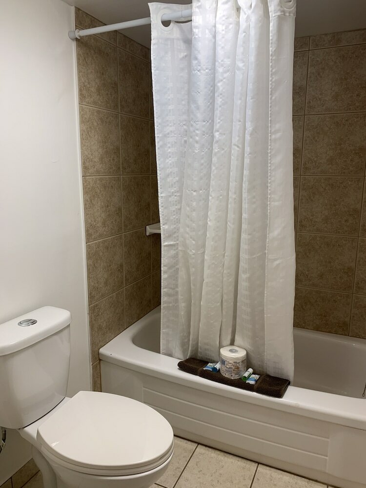 Фото Westport Inn