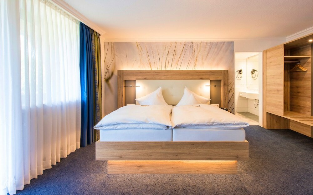 Фото Idingshof Hotel & Restaurant