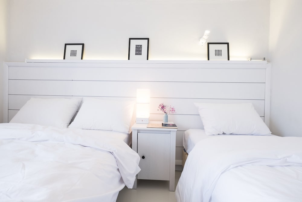 Фото Canvas Hostel - Black