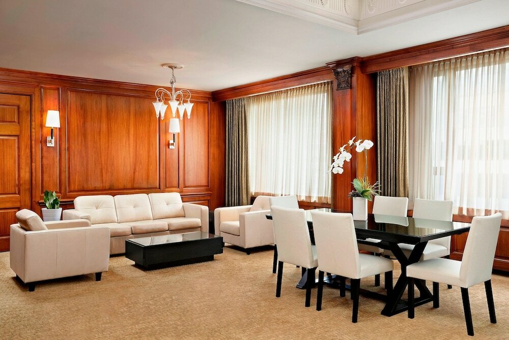 Фото The Westin Calgary