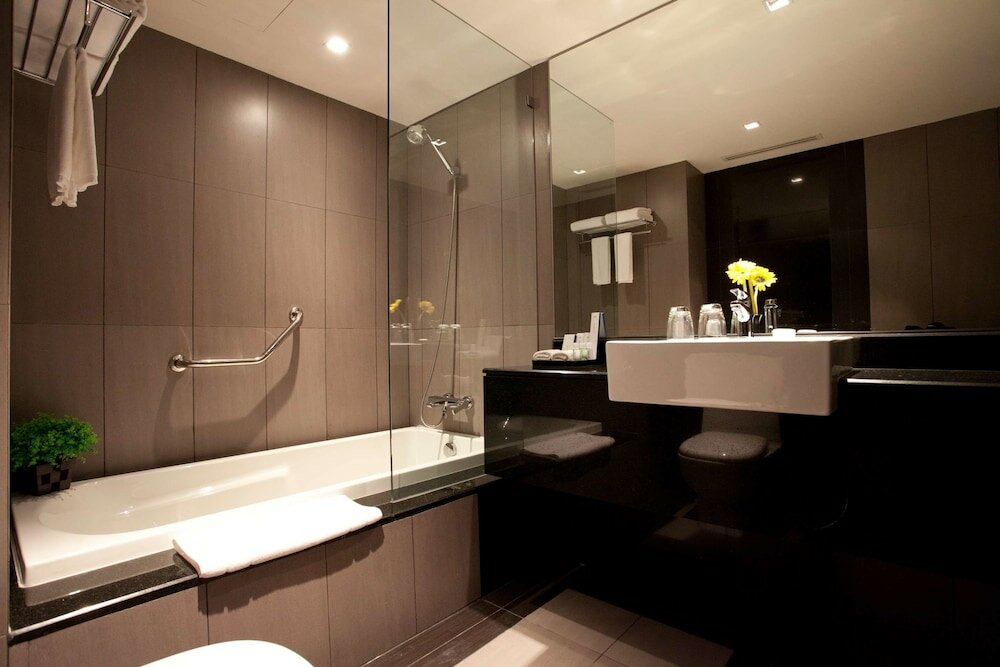 Фото Golden Tulip Mandison Suites