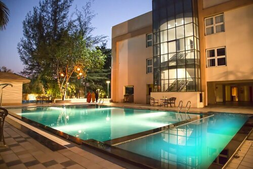 Гостиница 7 Apple Resort - Lonavala в Лонавала