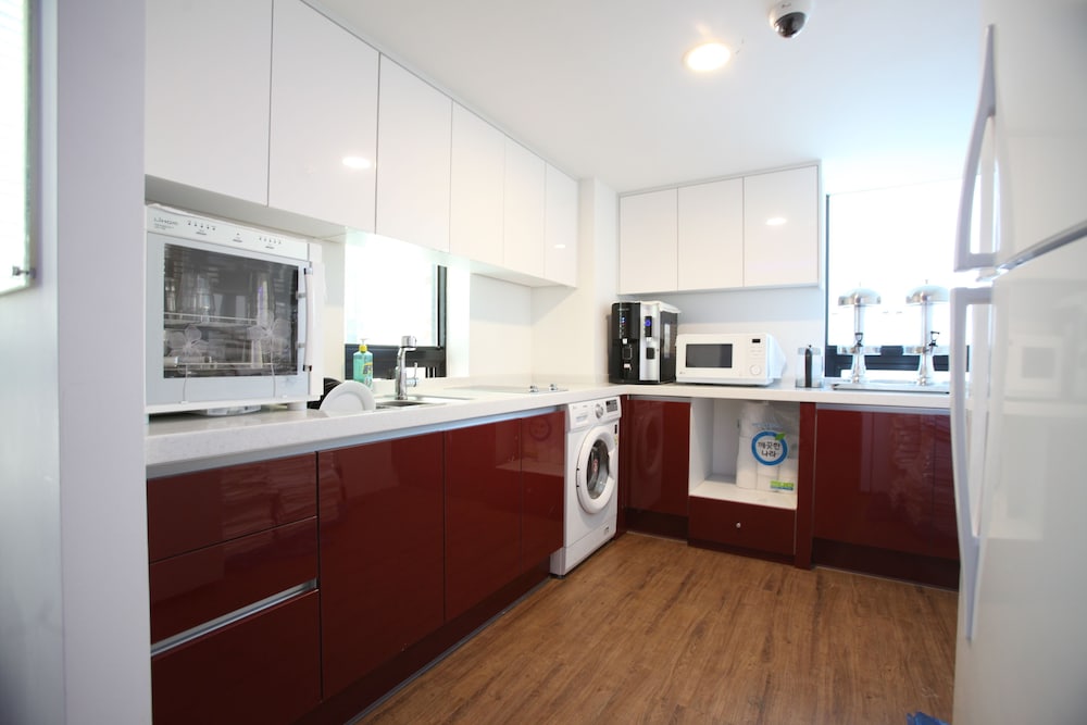 Фото Myeongdong Mom House