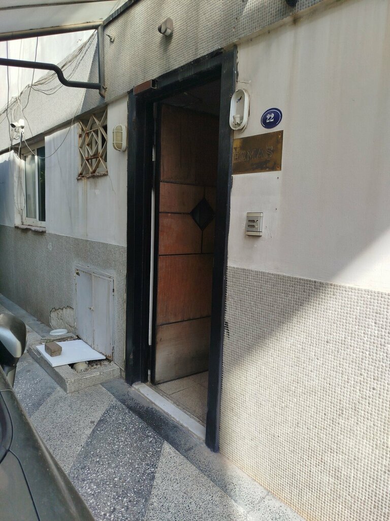 Electronic devices and components Ermas, Izmir, photo