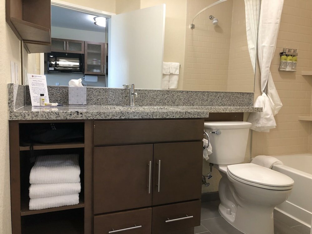Фото Candlewood Suites Panama City Beach Pier, an Ihg Hotel