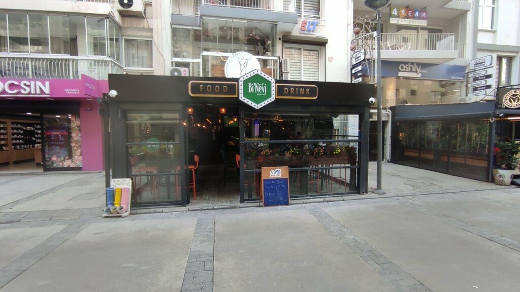 Bar, pub Binevi Pub Alsancak, Izmir, photo