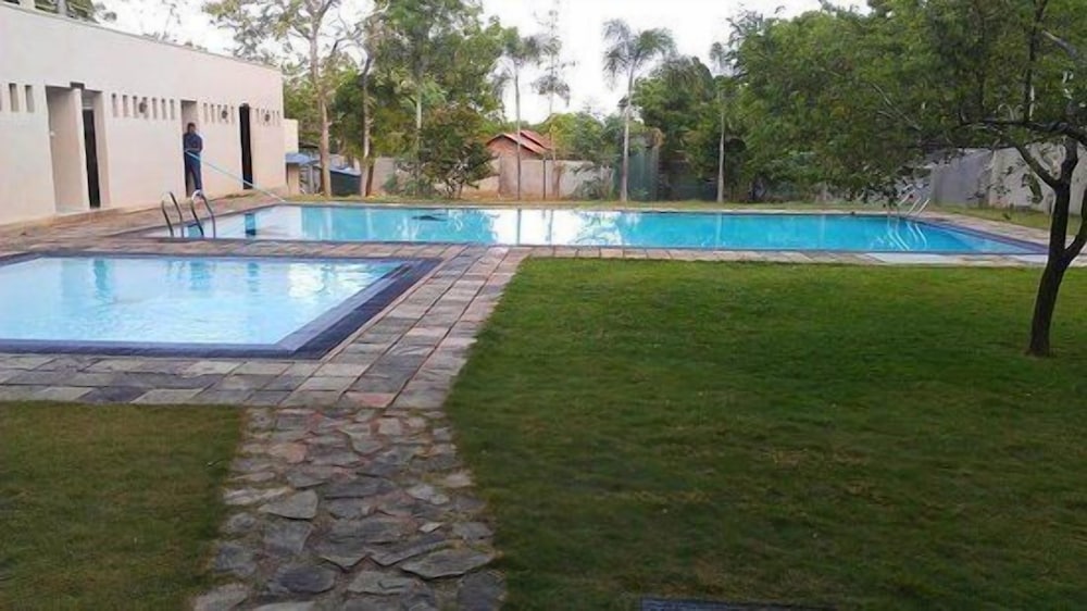 Фото Lavendish Okrin Hotel