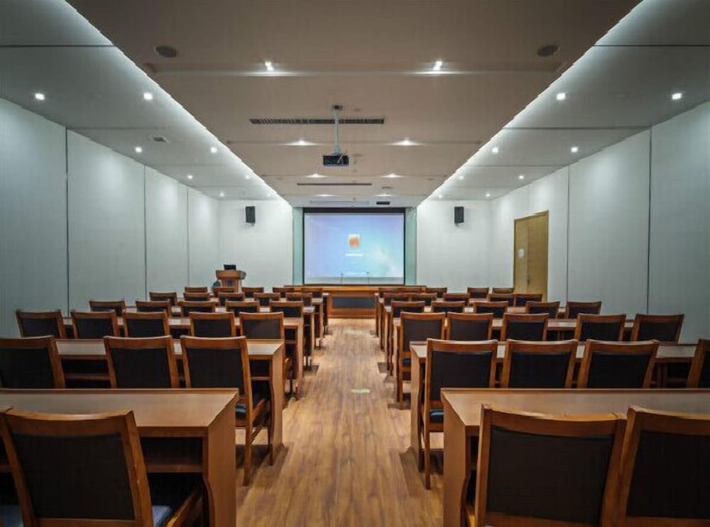 Фото Metropolo Nanjing South Railway Station Hotel