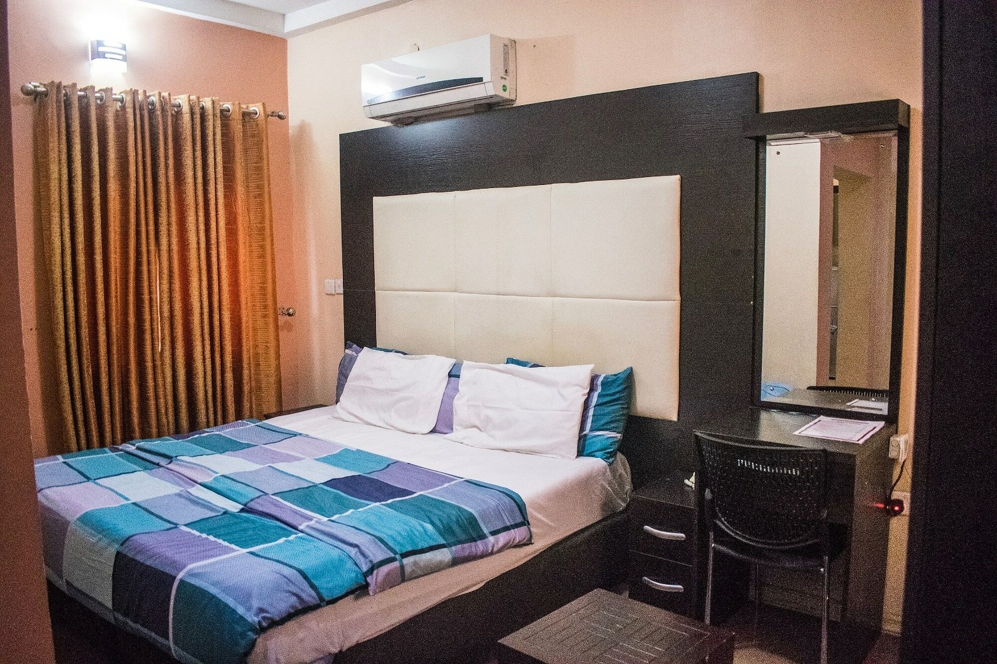 Фото отеля 3