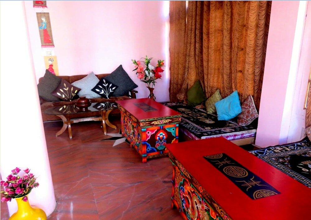 Фото Tih Hotel Maryul