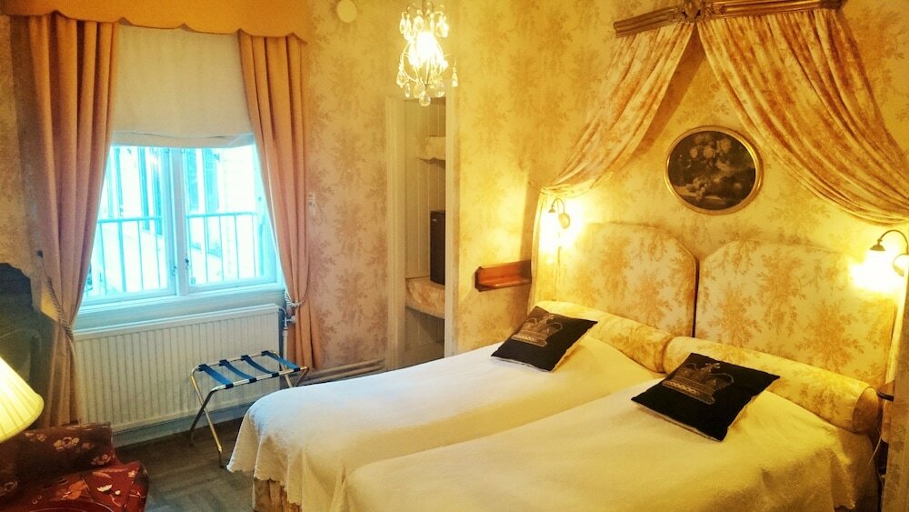 Фото Hotell Torpa Pensionat