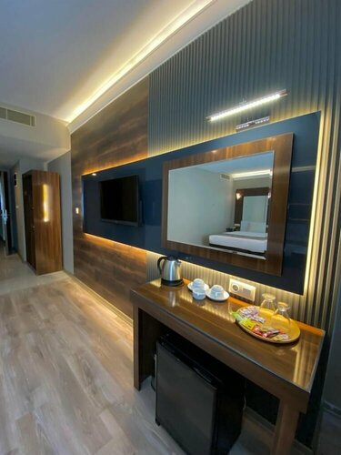 Гостиница Yucell Hotel в Ушаке
