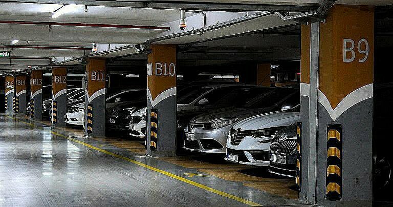 Parking zone İspark - Cihangir Caddesi, Istanbul, photo