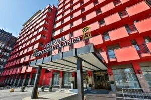 Гостиница Unaway Hotel & Residence Contessa Jolanda Milano