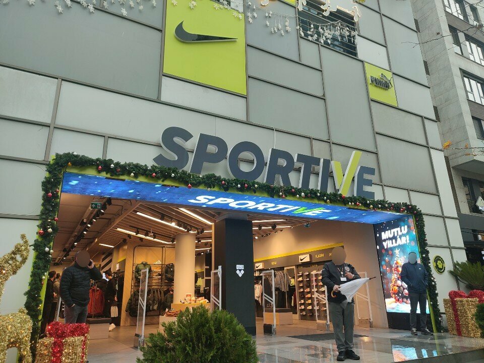 Sportswear and shoes Sportive Headquarters, Istanbul, photo
