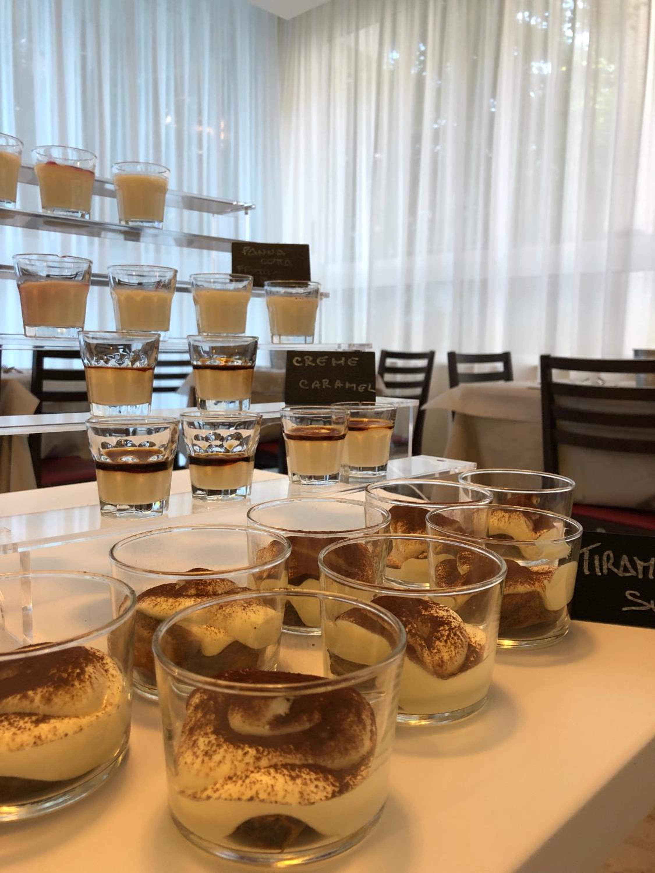 Фото Hotel Little