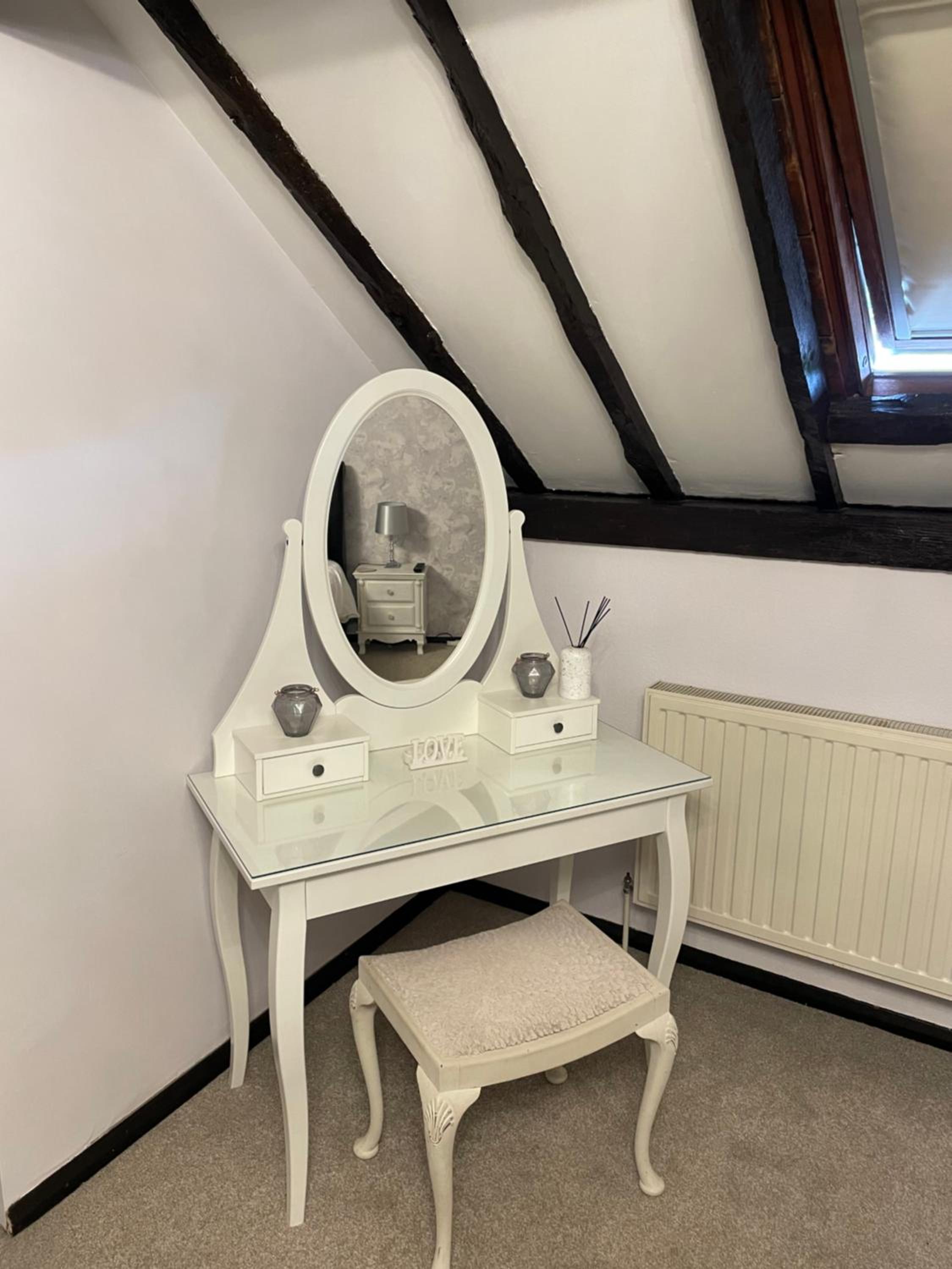 Фото Coach House Hotel