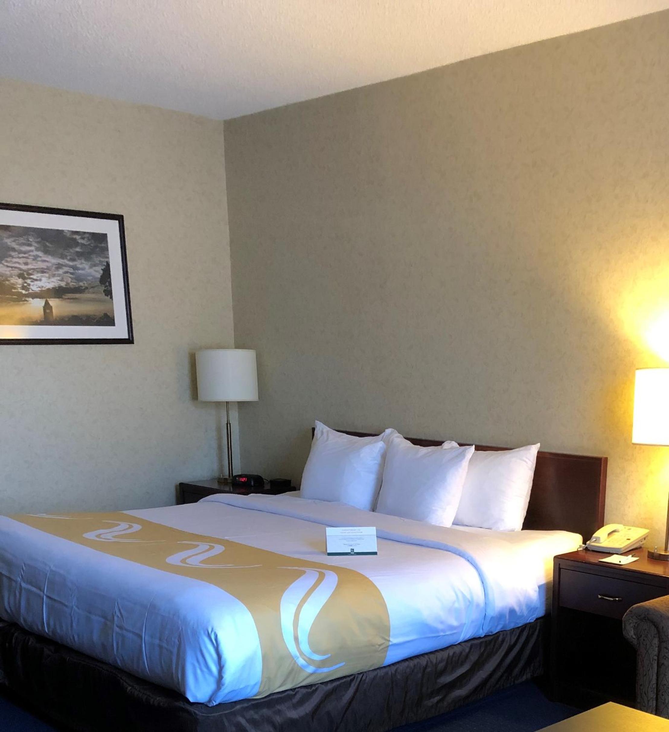 Фото Quality Hotel and Suites Woodstock