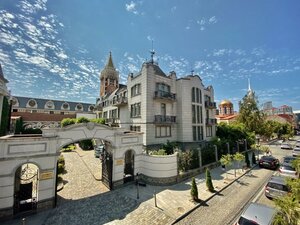 Гостиница O. Galogre в Батуми