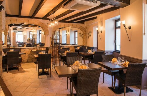 Гостиница Hôtel Cazes-Arazat