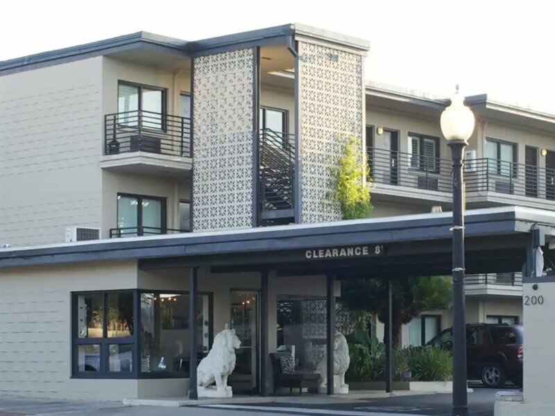 Фото Sole Inn and Suites