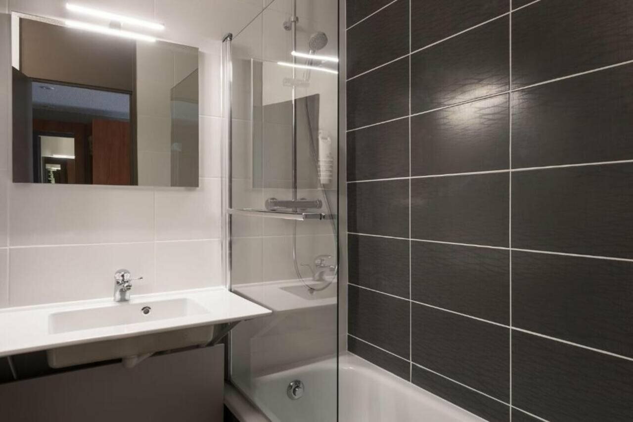 Фото The Originals City, Hôtel La Terrasse, Tours Nord