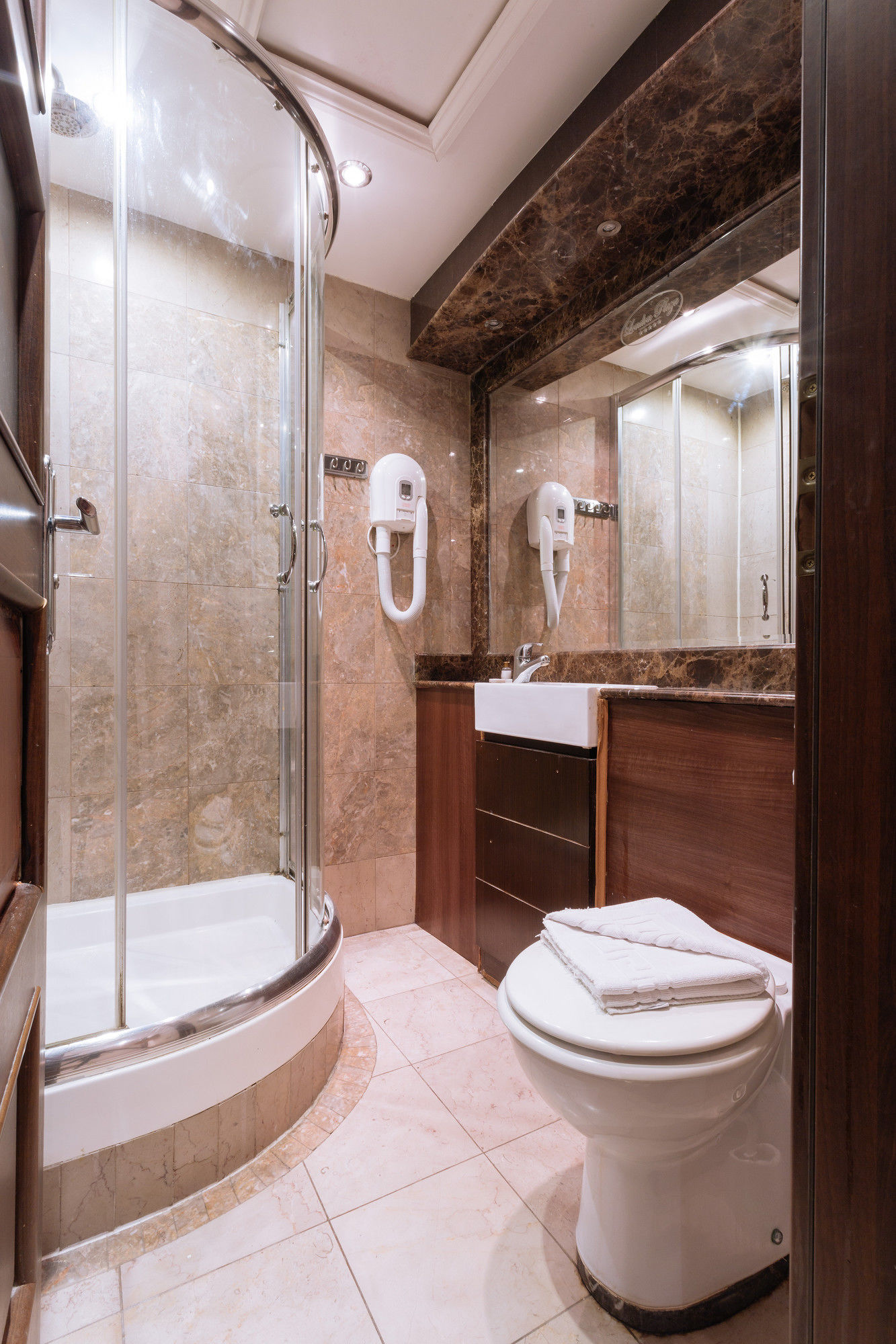 Фото London Plaza Serviced Apartments