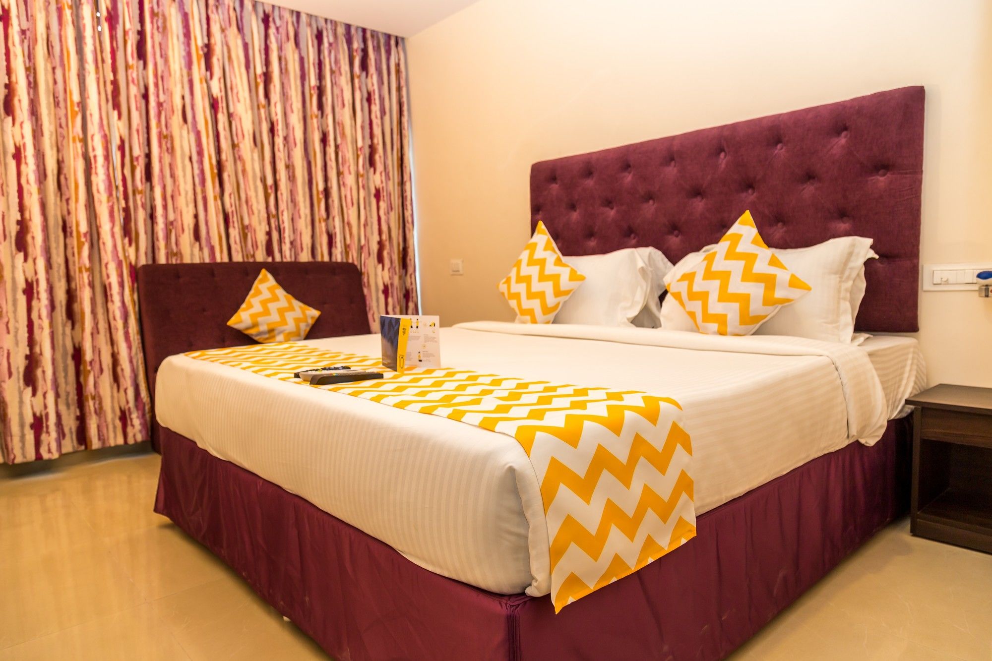 Фото Fabhotel Astra Suites Hsr Layout