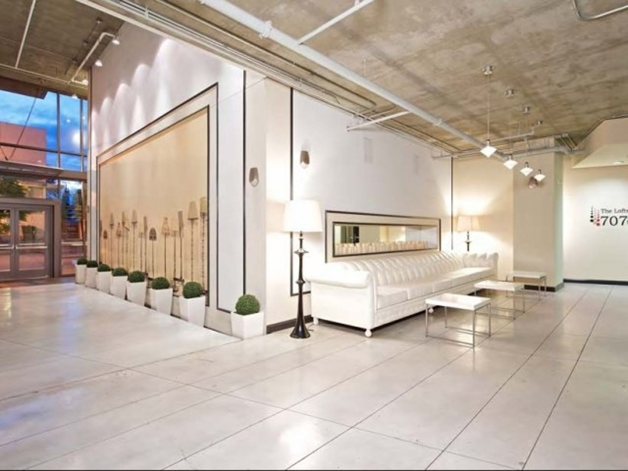 Фото Downtown Lofts by Barsala