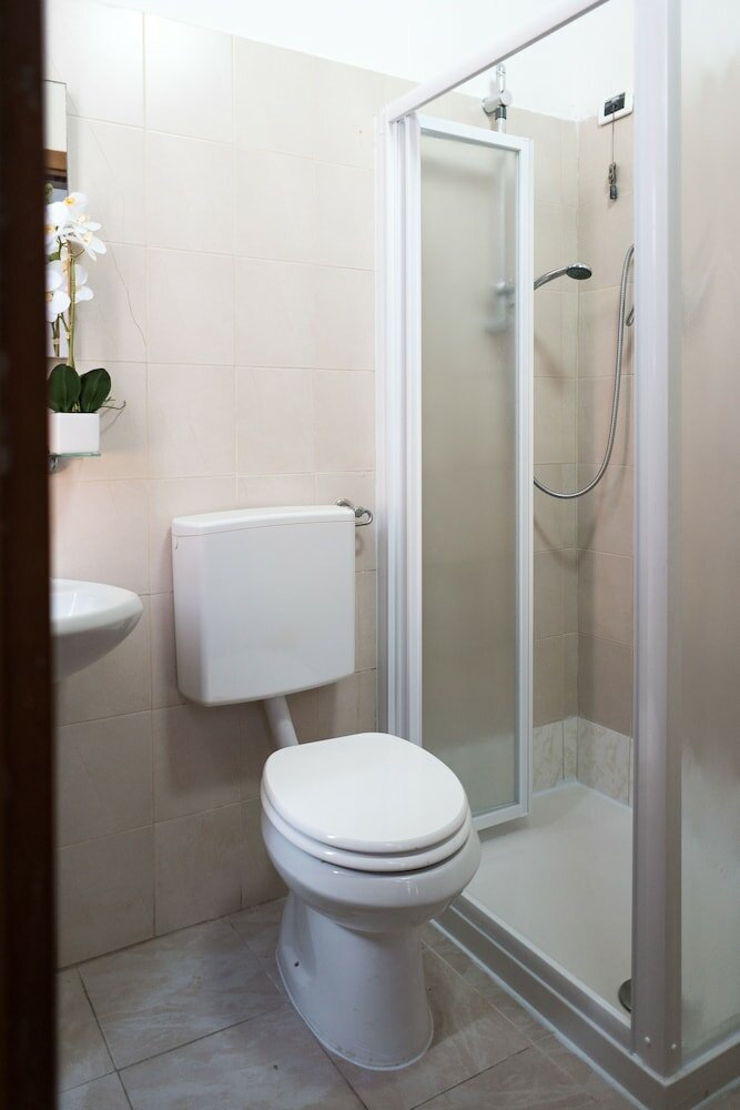 Фото Backpackers House Venice - Hostel