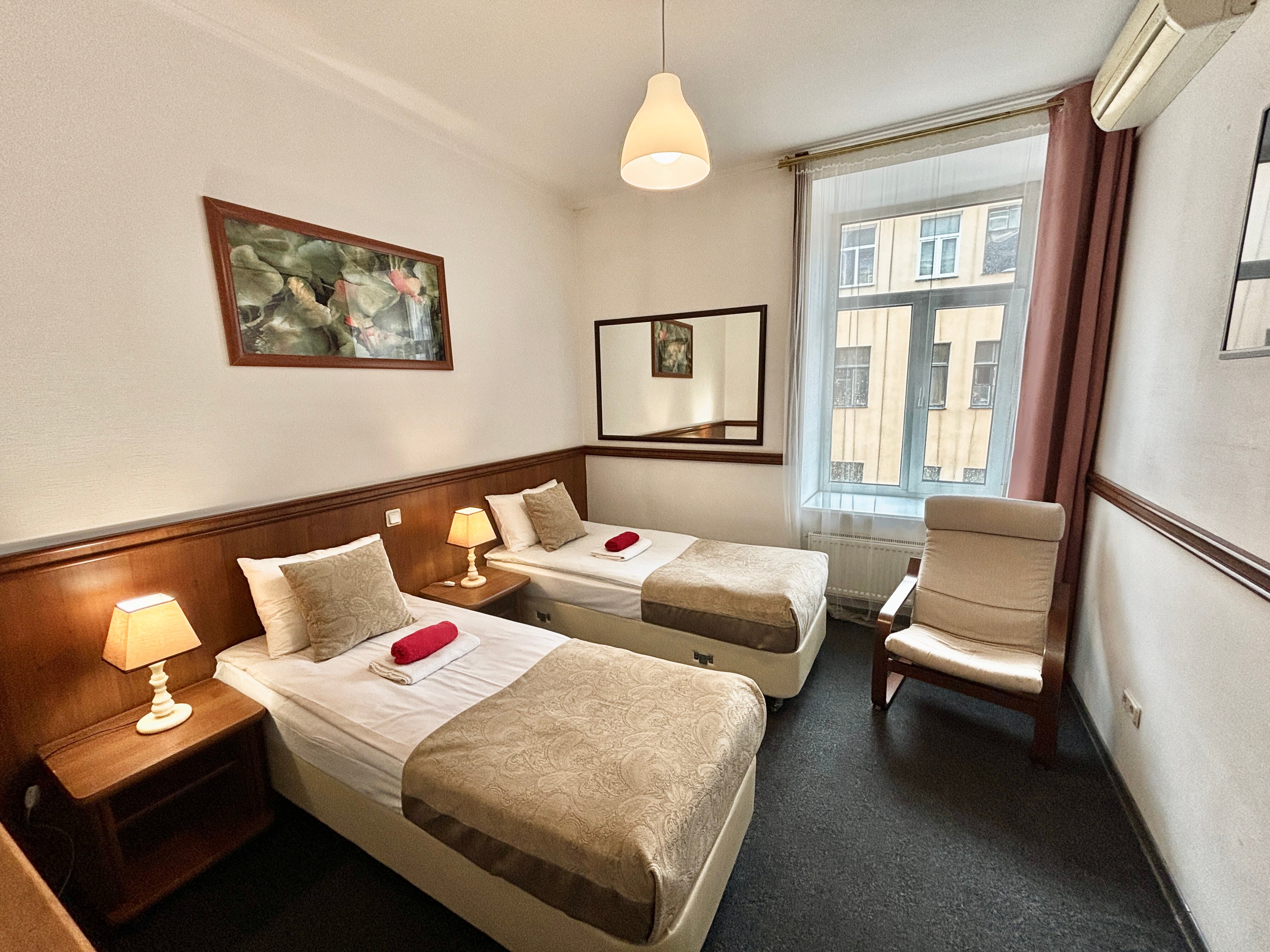 Фото отеля 1