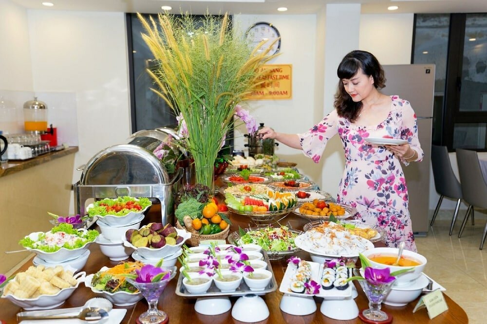 Фото Royal Charm Hotel