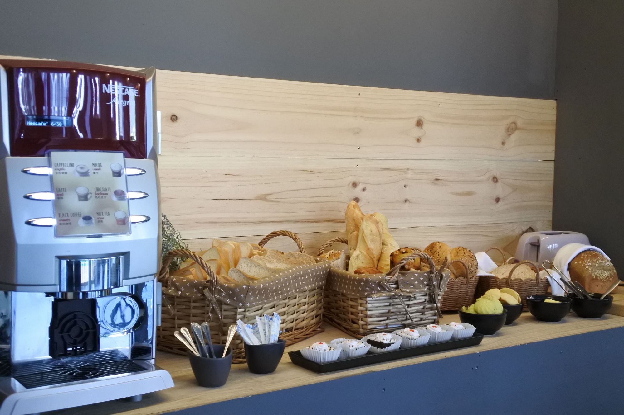 Фото Shane Hotel Chiangmai