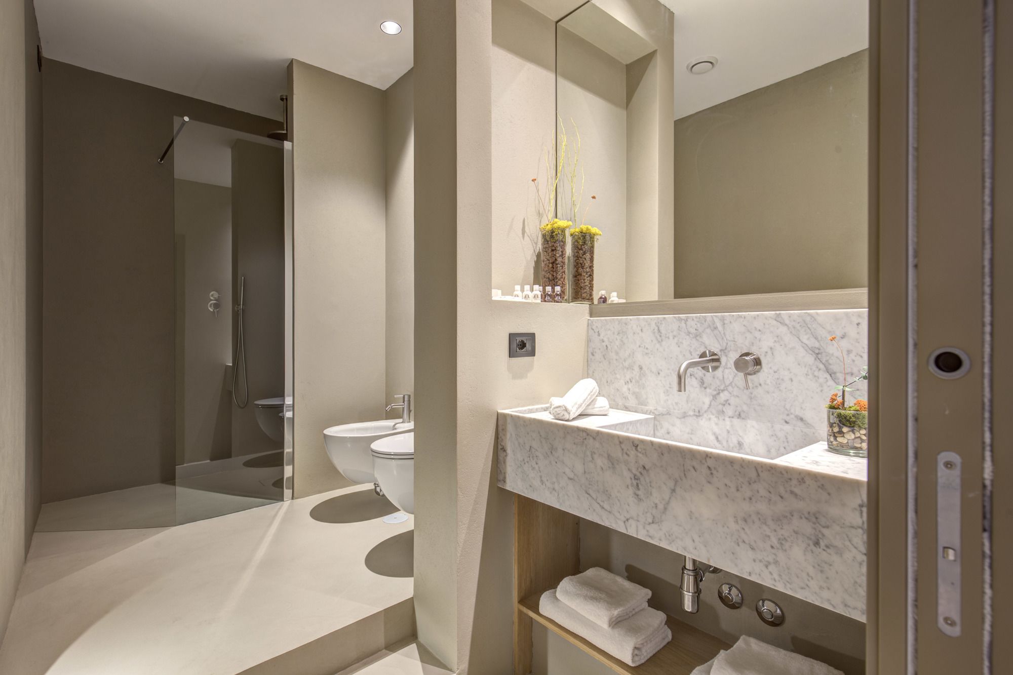 Фото G55 Design Hotel