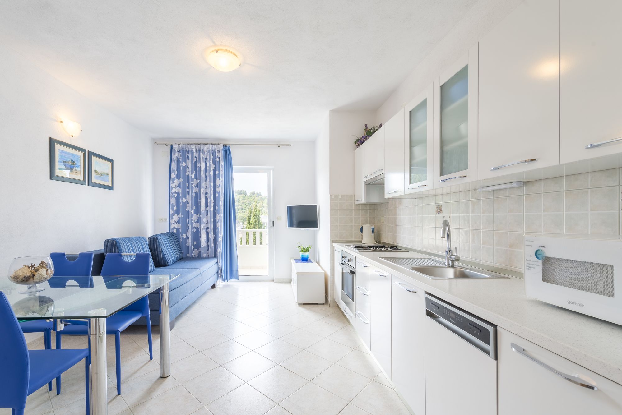 Фото Apartmani Nikolina