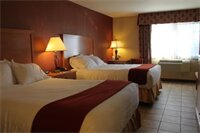 Фото Holiday Inn Express Hotel & Suites Raton, an Ihg Hotel