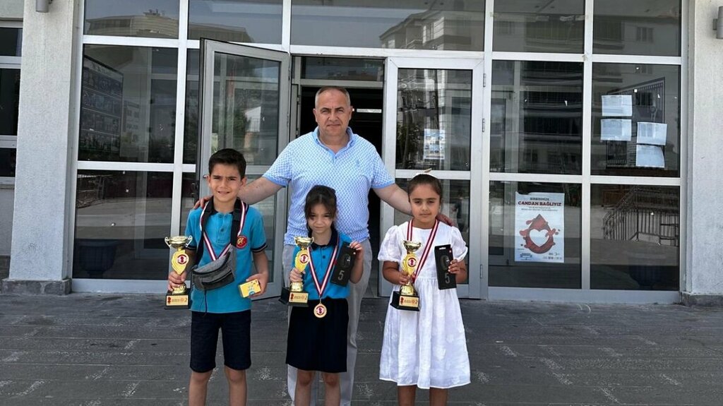 Primary school Edip Bayat Primary School, Kirkagac, photo