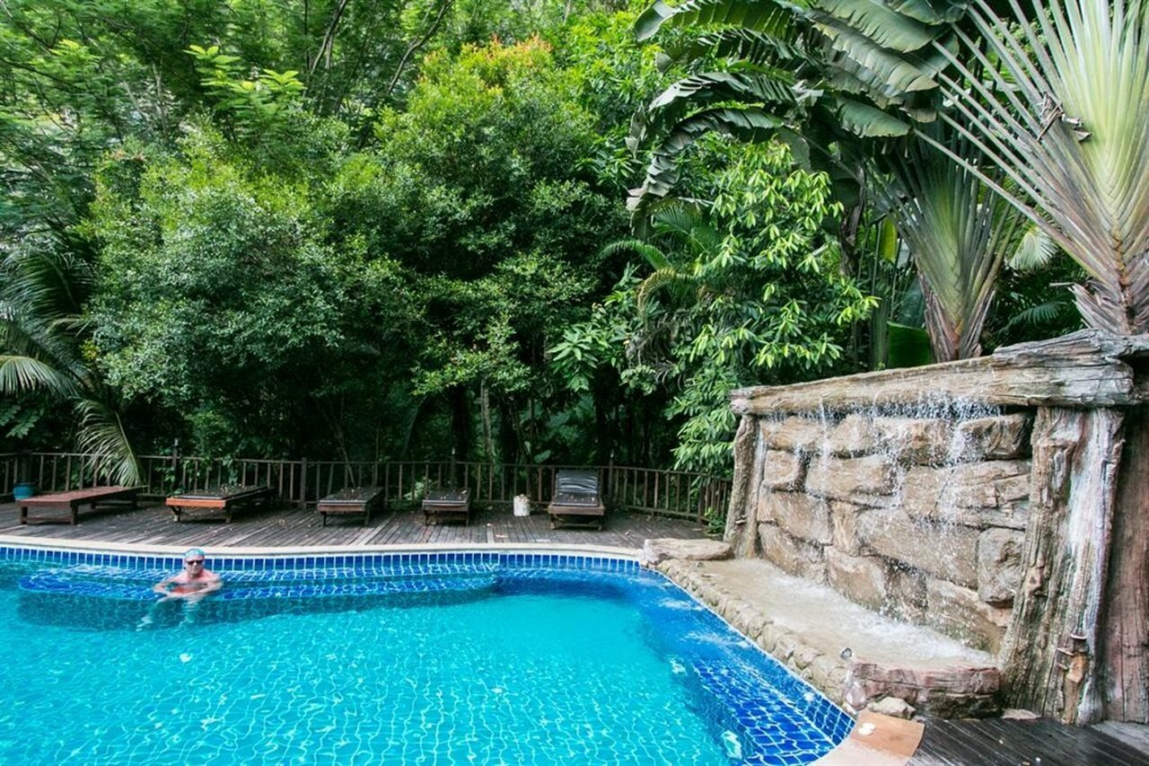 Фото The Vatika Resort and Spa