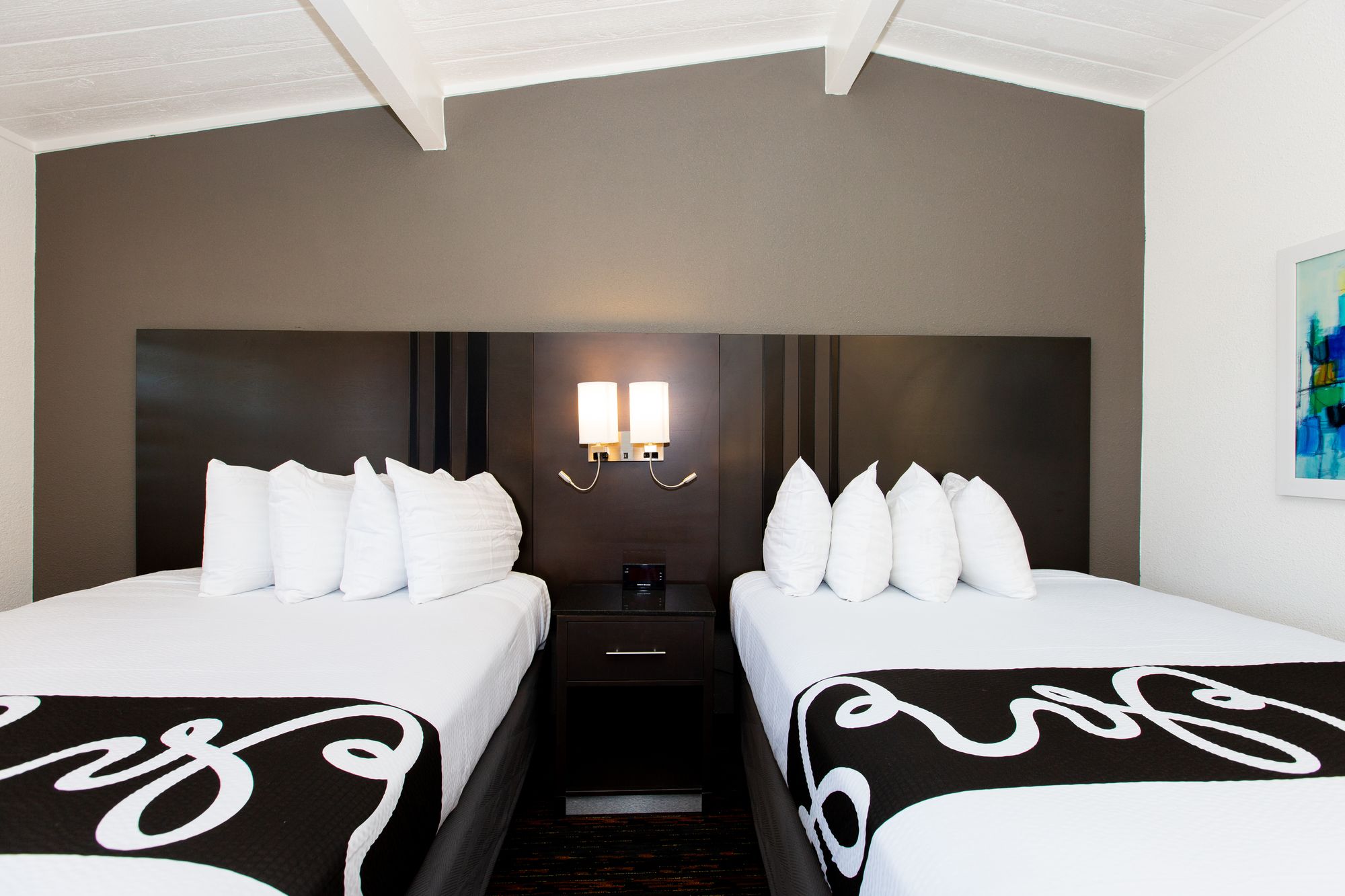 Фото SureStay Hotel by Best Western Seaside Monterey