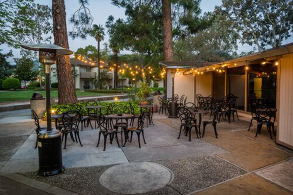 Фото Los Gatos Lodge