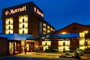 Гостиница Delta Hotels by Marriott Heathrow Windsor в Слау