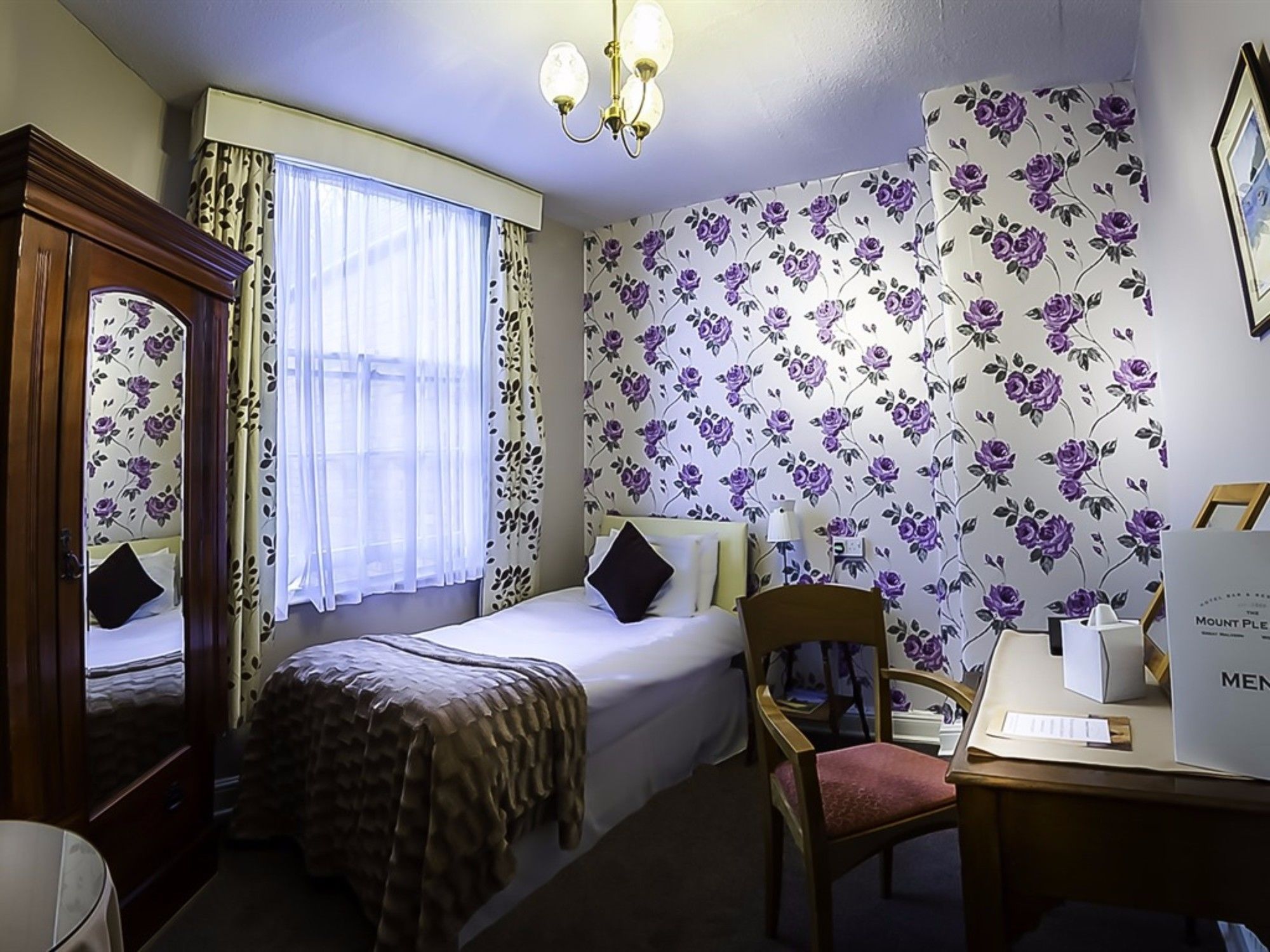 Фото The Mount Pleasant Hotel